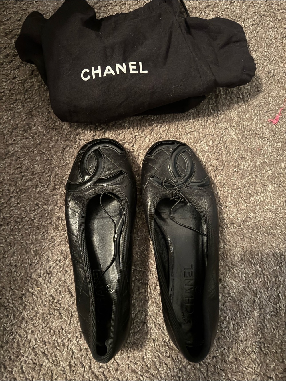 CHANEL Black Quilted Logo Ballet Flats - Picture 2 of 3